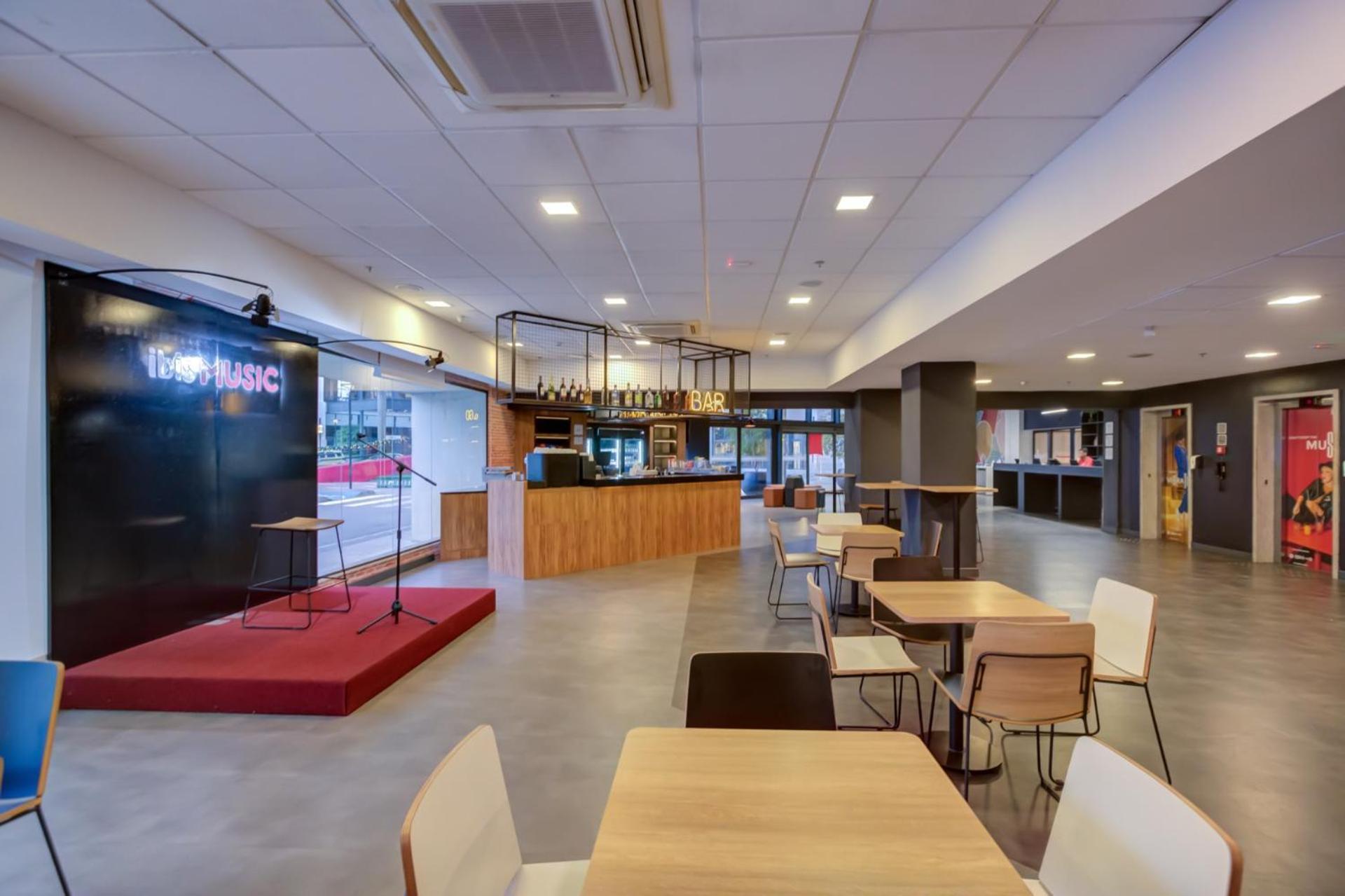 Ibis Budget Rio De Janeiro Nova America Εξωτερικό φωτογραφία